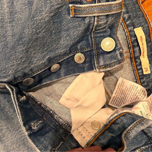Levi’s Wedgie Straight 25 semi-crop Classic Blue Denim Jeans - Picture 5 of 9